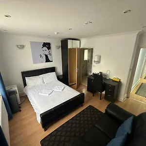  Homestay 3 Luxury En-suite Bedrooms