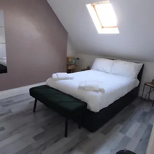  Guest house Casa Jimenez - Close To Town With Shared Bathroom
